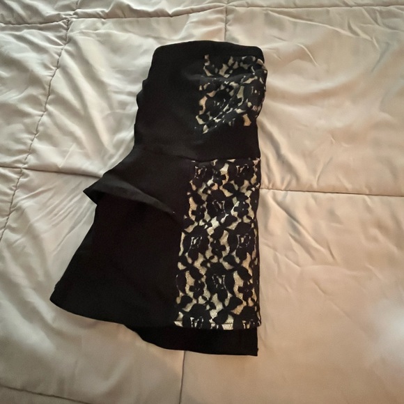 Black Floral Garment (Torrid) - Picture 2 of 4